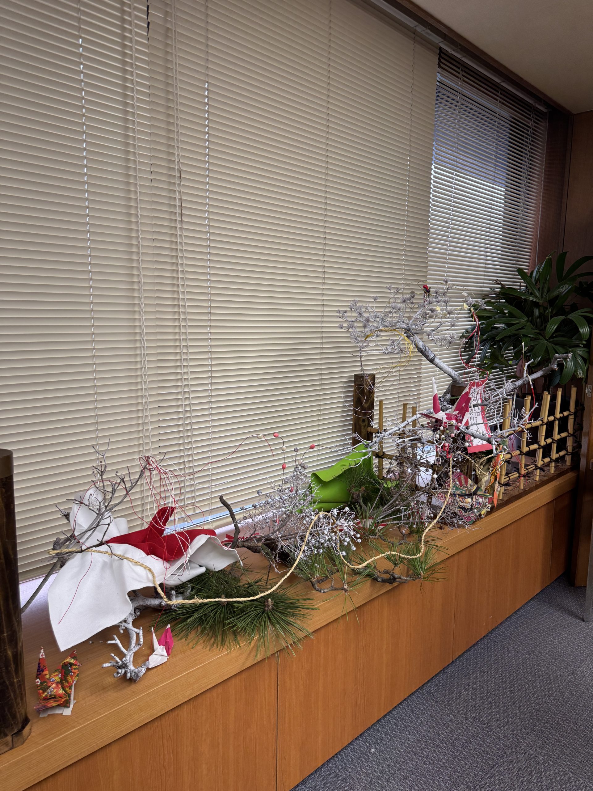 区長室、副区長室のお正月飾り