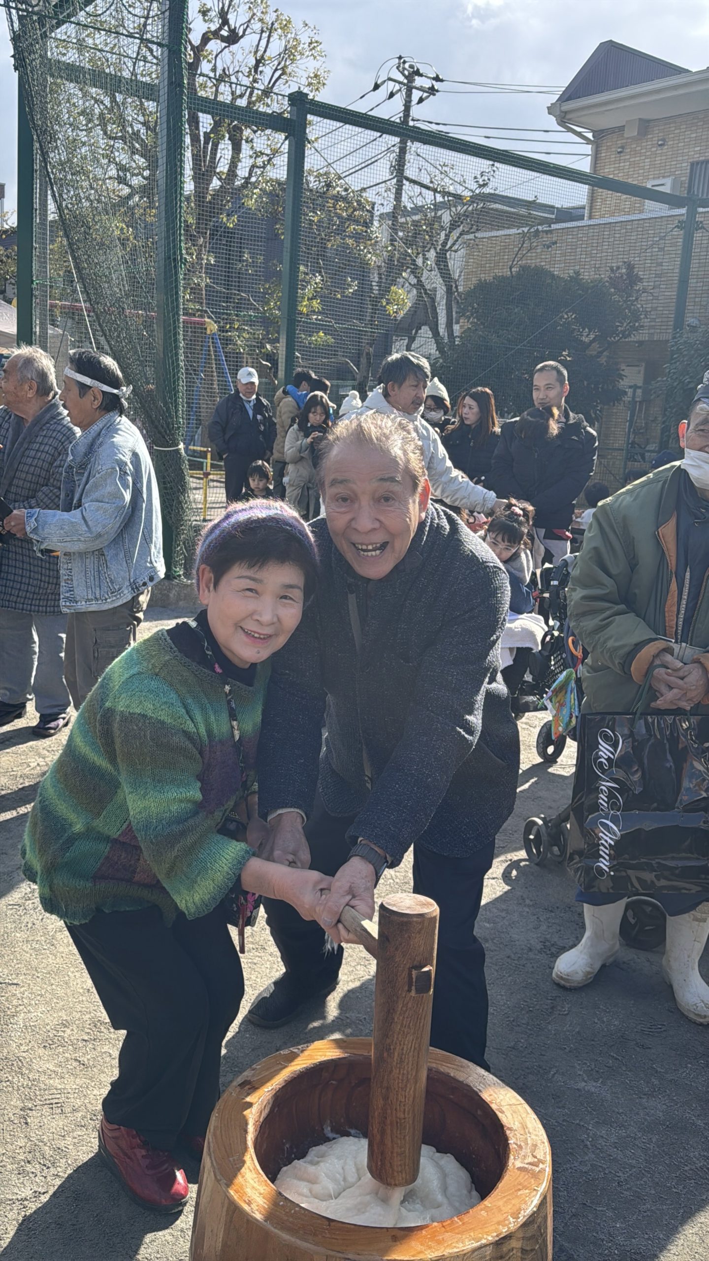 前津町会新春餅つき大会に参加